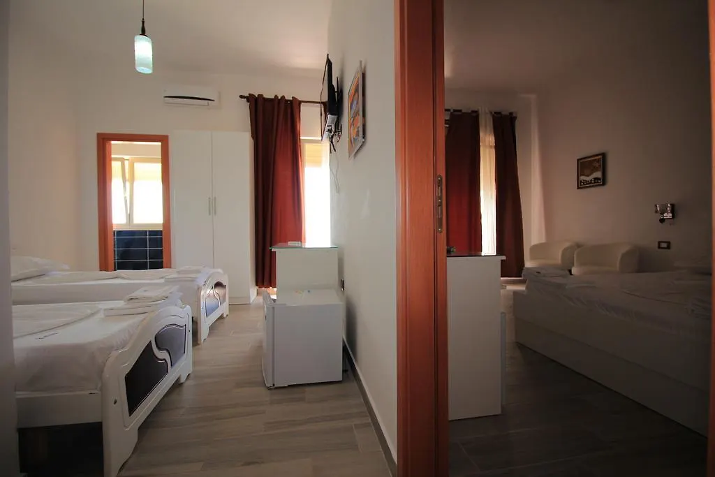 Hotel Keisa Dhermi 4*,