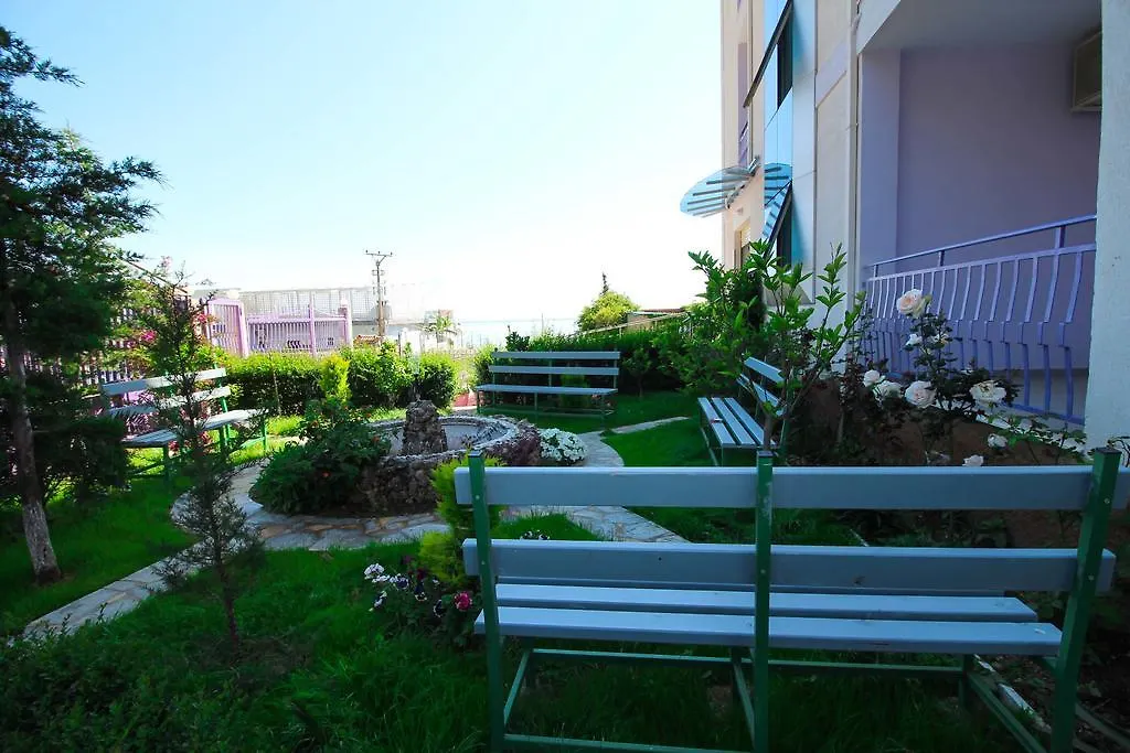 Hotel Keisa Dhermi 4*,